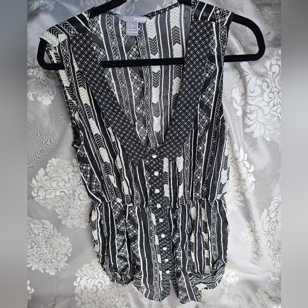 Hype sheer sleeveless top
